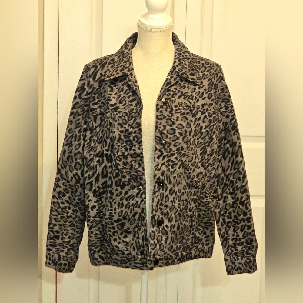 D & Co Women's Animal Print Denim Jacket Size Small